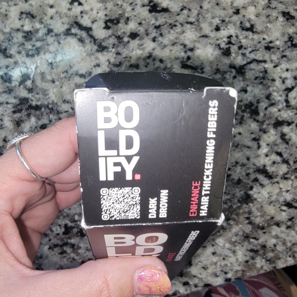Boldify dark brown hair fibers - Picture 10 of 10